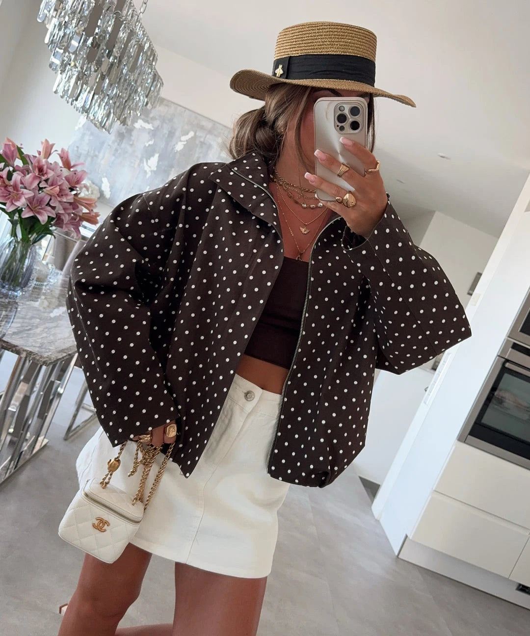 Veste oversize zippée à pois marron foncé pour femme – La Chica – vue 2